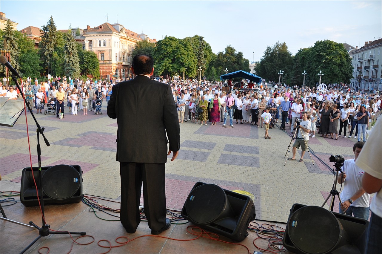 Ternopil, Ukraine Evangelistic Crusade